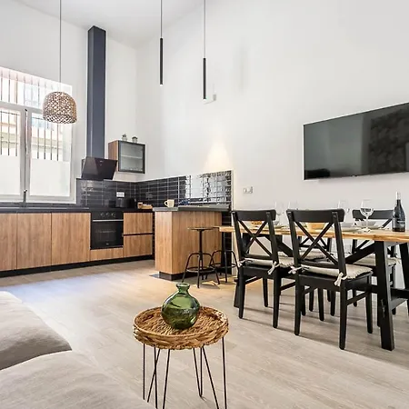 Unika Homes Juan Rabadan アパート