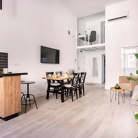 Unika Homes Juan Rabadan Apartament *