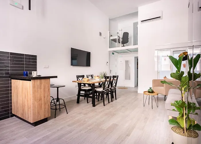 Unika Homes Juan Rabadan Appartement *